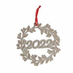 Flash Sale 🤩 4" D.I.Y. Wood Burned 2022 Wreath Ornament by Make Market® 🎁 Christmas 💯